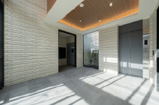 エントランスホール